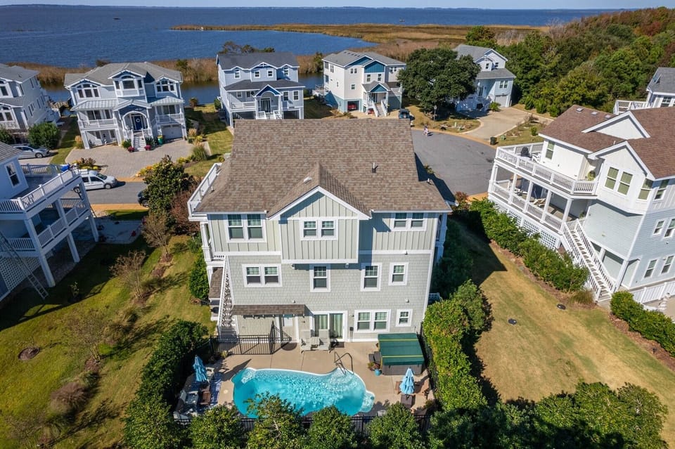 57-web-or-mls-1023-Cruz-Bay-Rear-Exterior