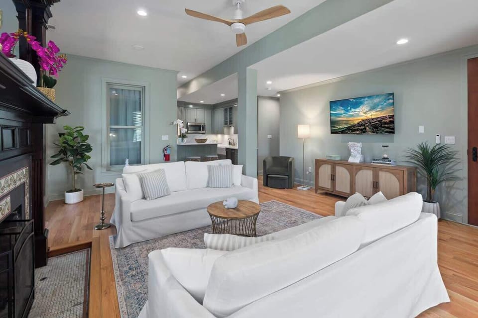 Living Room, Kitchen area
