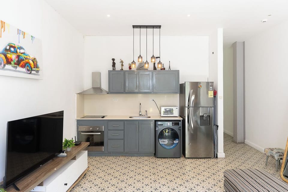 kitchenette & Washer dryer 