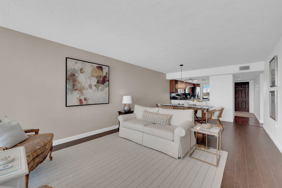 Monthly beachfront rental