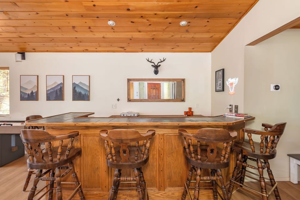 Wet Bar 1