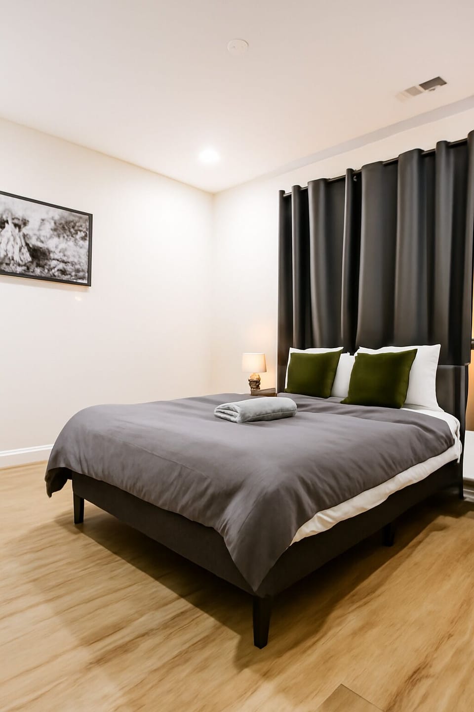 Sink into plush bedding and soft linens for the ultimate comfort. Wake up refreshed and ready to enjoy Philly’s best attractions just minutes away.