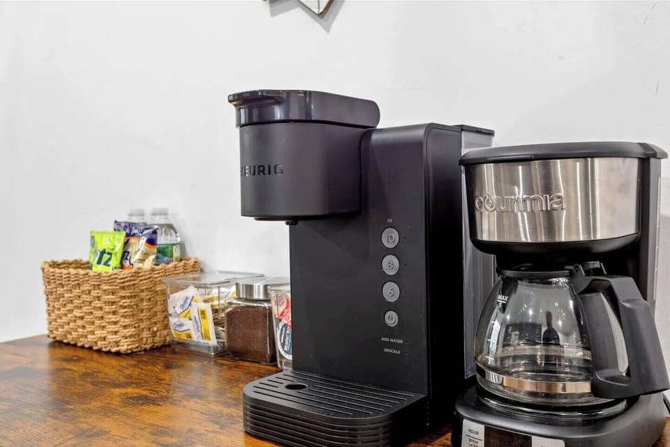 Coffee maker to make mornings brighter 