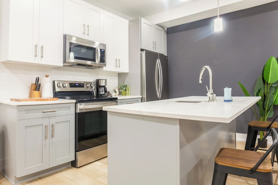 A clean, well-organized kitchen for your cooking needs.

