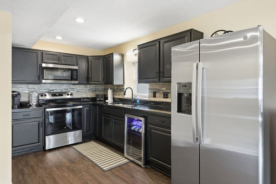 Indoors, Kitchen, Appliance, Refrigerator, Microwave