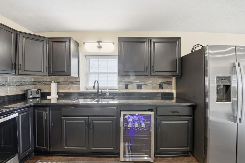 Indoors, Kitchen, Sink, Sink Faucet, Appliance