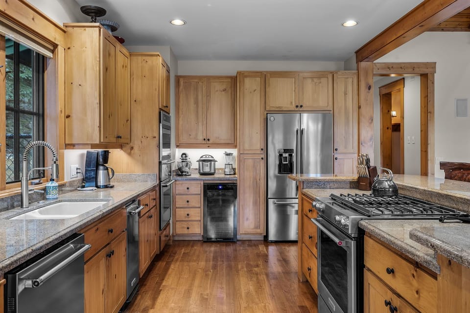 Deschutes Dream Lodge- Chef's Kitchen
