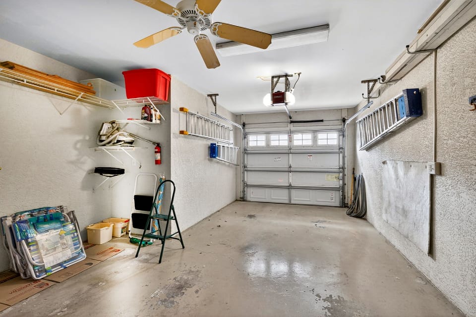 1 Car Garage
