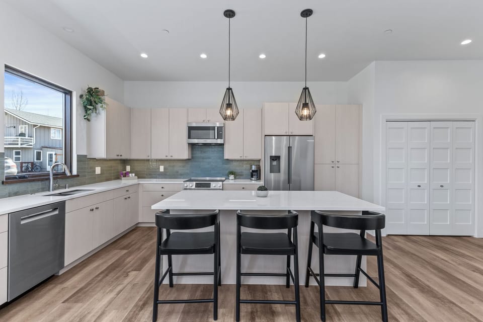 Full Kitchen View