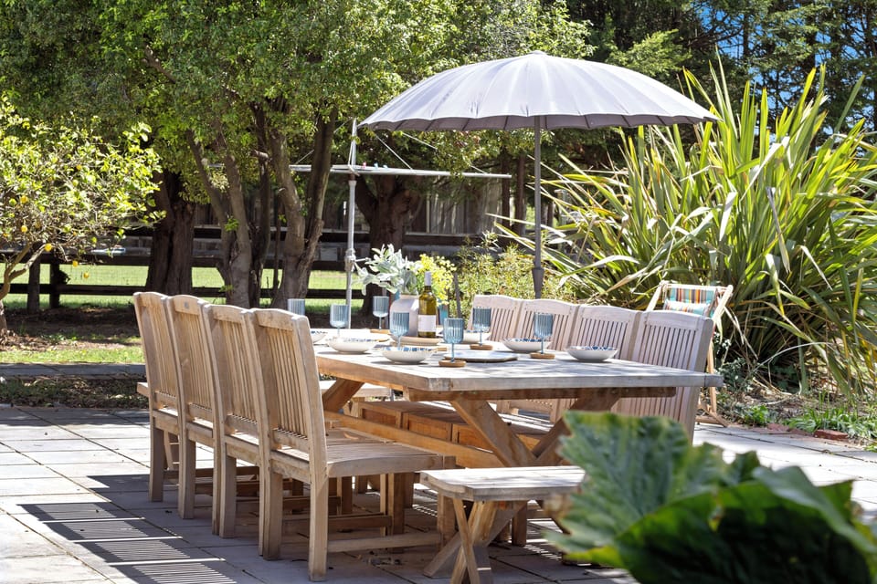 Outdoor dining/alfresco 