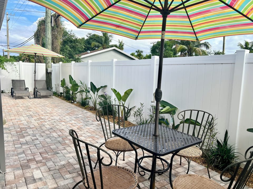 Outdoor dining