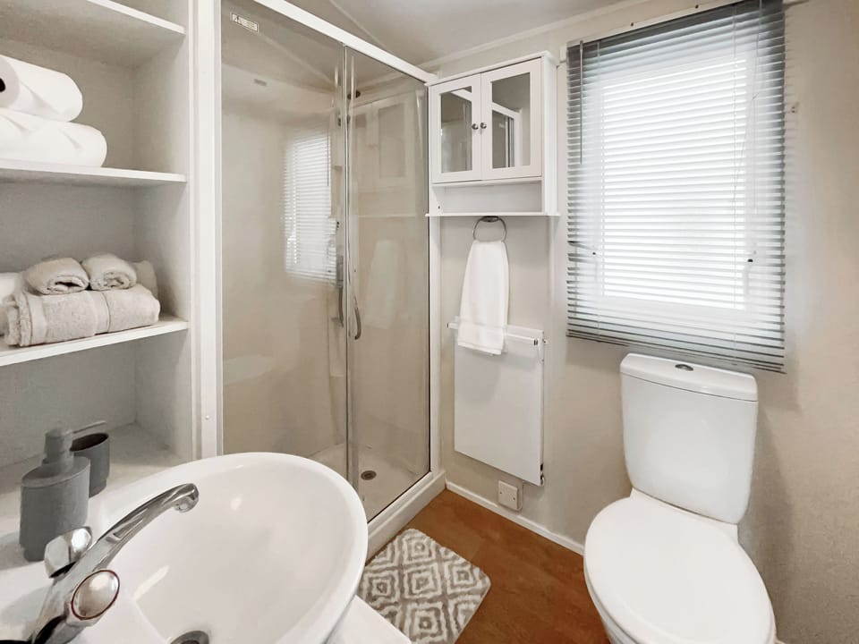 Bathroom | Eskside Lodge, Brechin