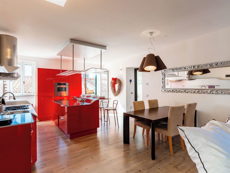 Kitchen / Dining Room