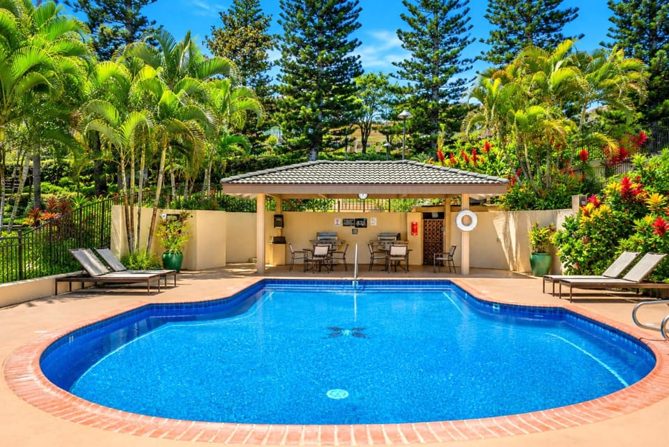 Kapalua Golf | Golf View 4 BR, Sleeps 12 | Car Incl. w/ 6+ Nights | KGV ML-2132 by KBM Apartment in Kapalua