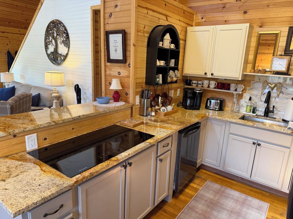 Main House - Kitchen