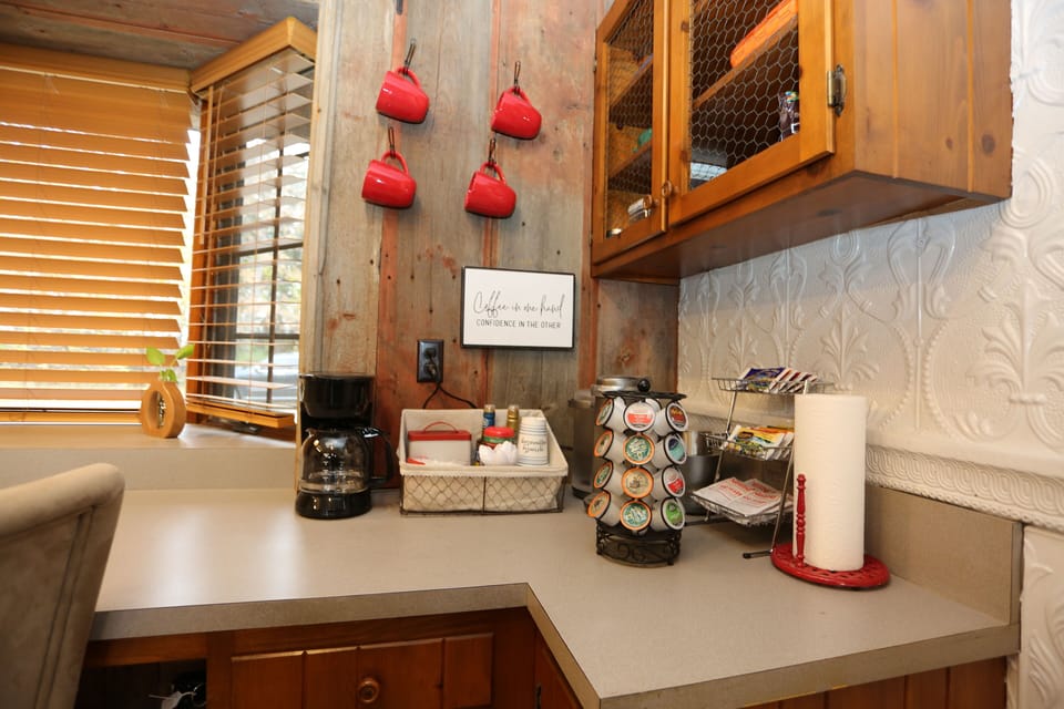 Main level - Kitchen