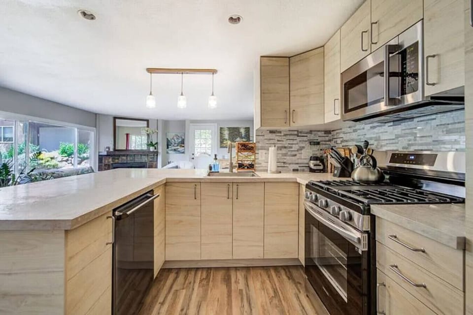 Cook up a storm with a gas stove and microwave — all the essentials at your fingertips.