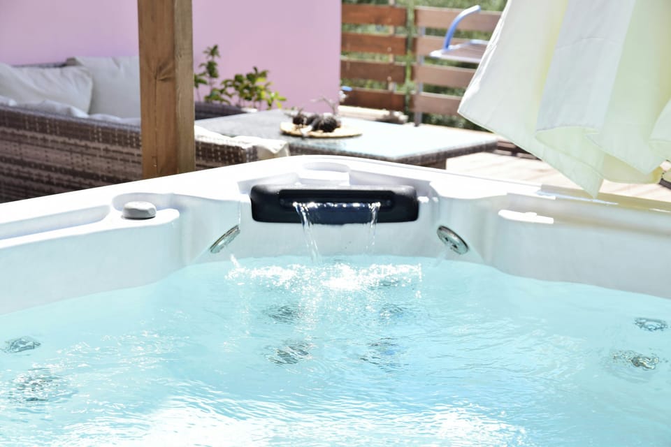 Hot tub time machine.