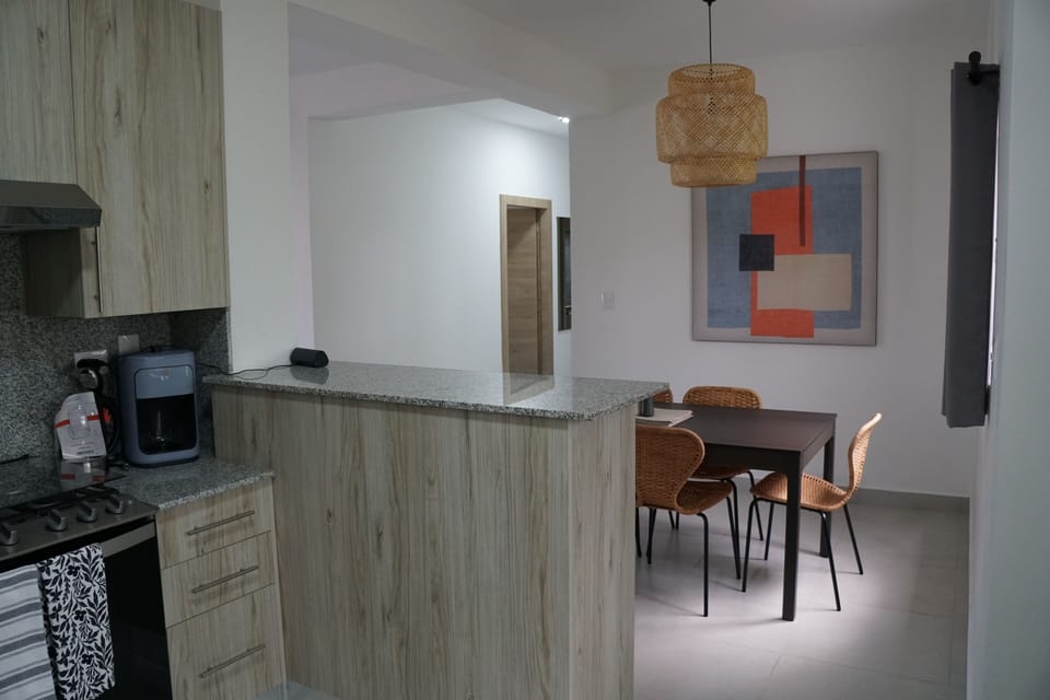 Kitchen/Dining area