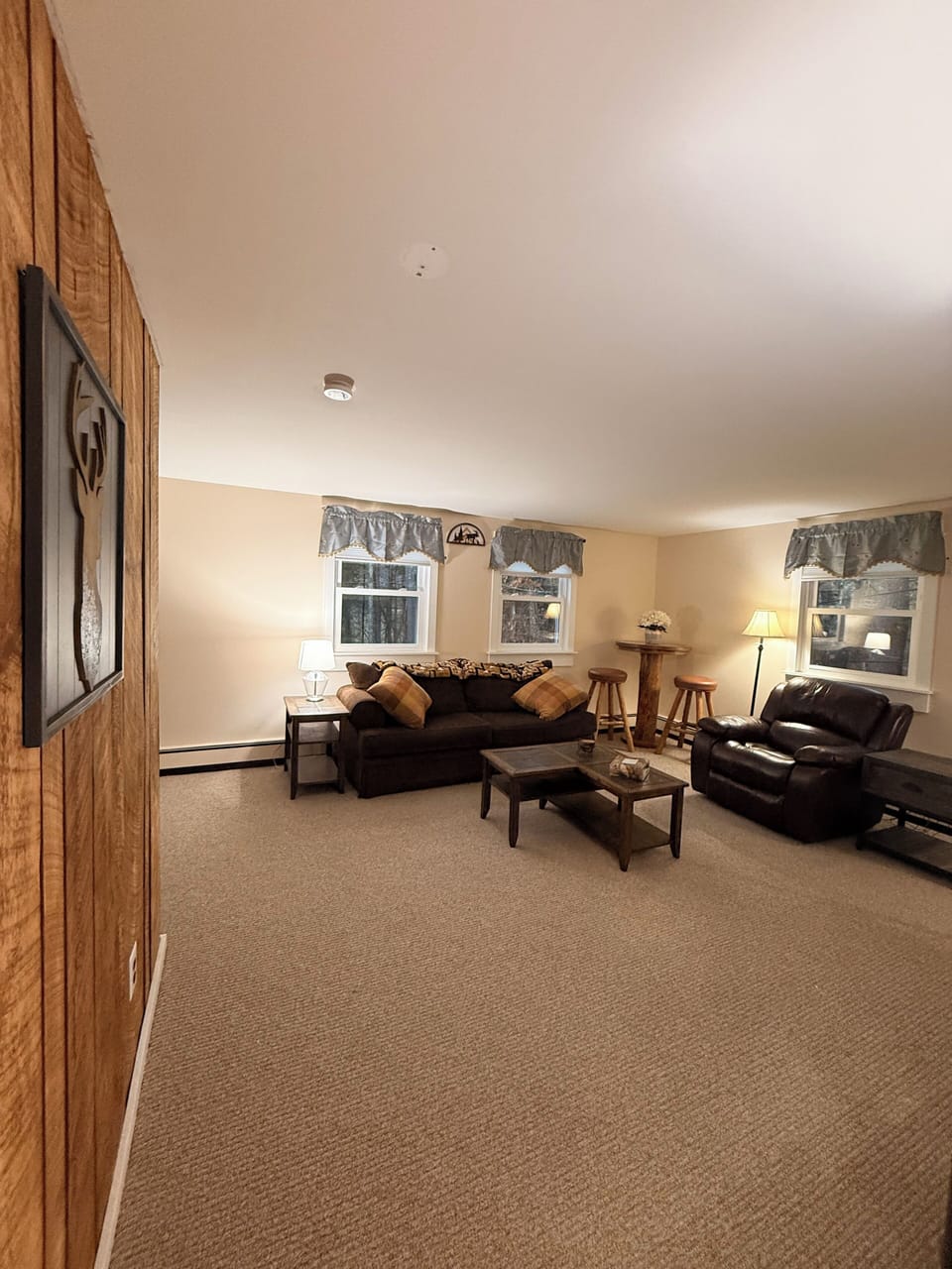 Cozy apartment for rent next to plymouth, NH