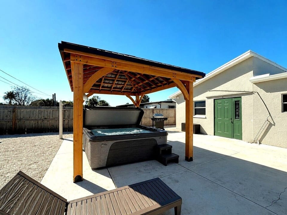 hot tub