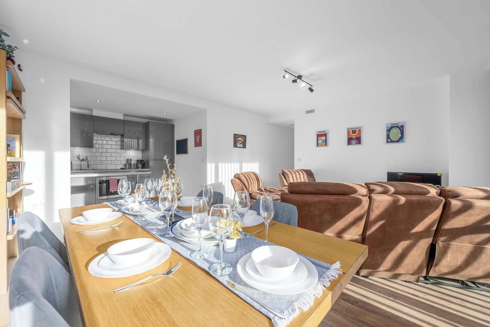 Relax with family and friends in our super stylish living space 