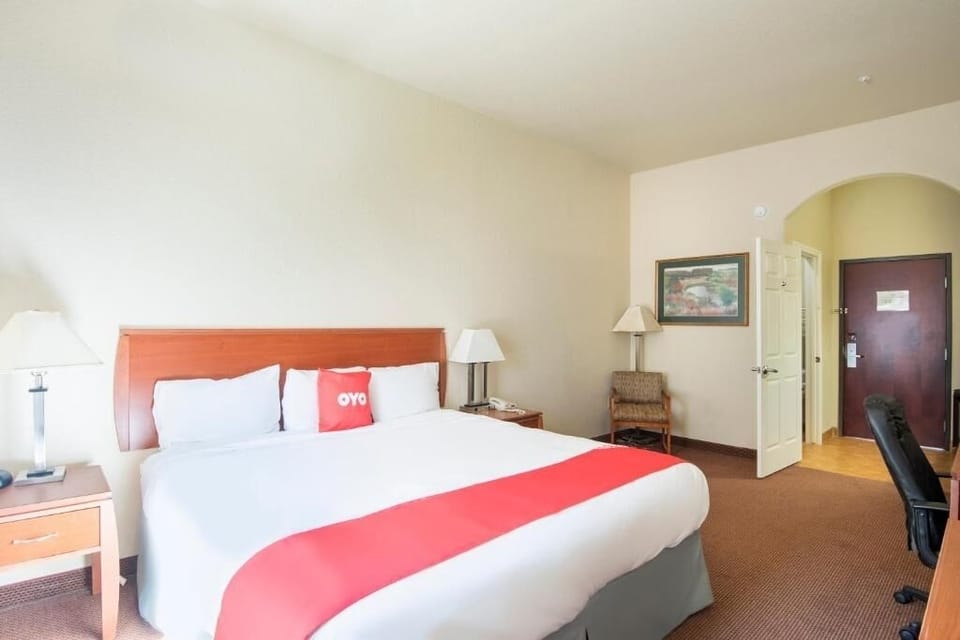 Bedroom. Interior and views may vary based on location and availability.