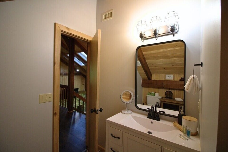 2nd Bathroom  Upstairs