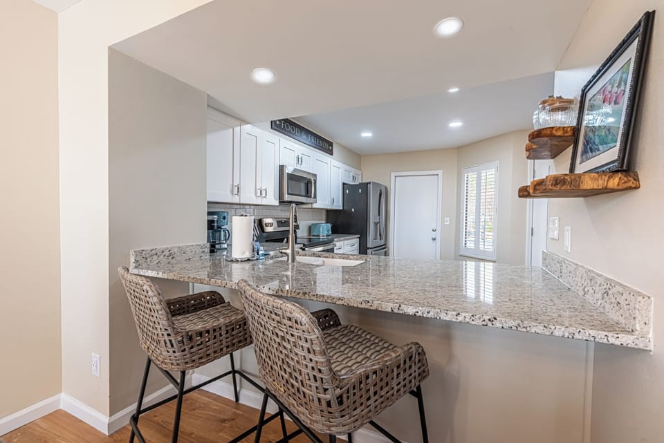 Kitchen Bar