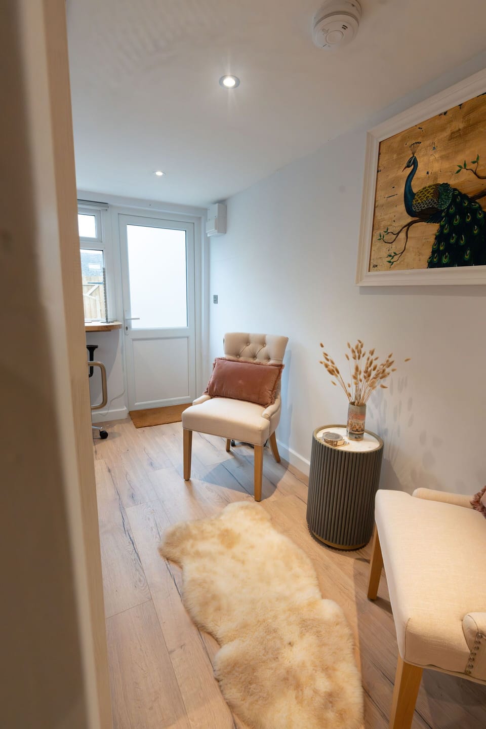 Modern living space with a cosy vibe