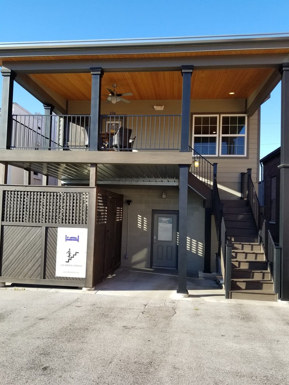 Rear exterior to the Deck Suite