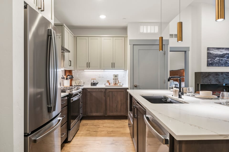 Fully Equipped with High End Appliances