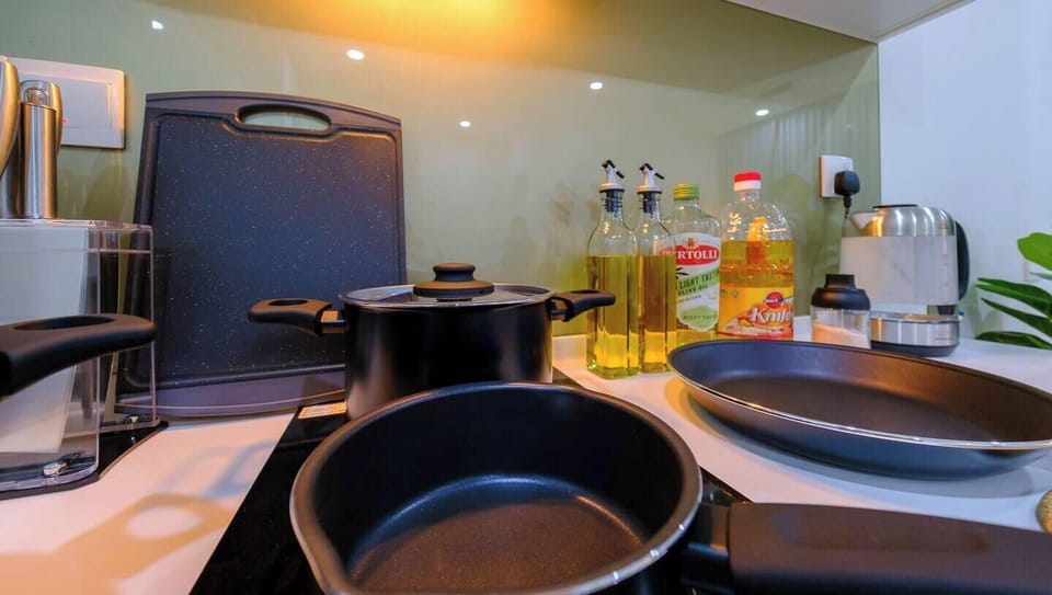 A variety of cooking utensils provided, casserole, pot and frying pan shown in the picture