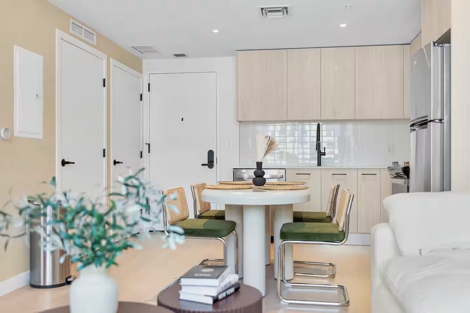 4-seater dining area