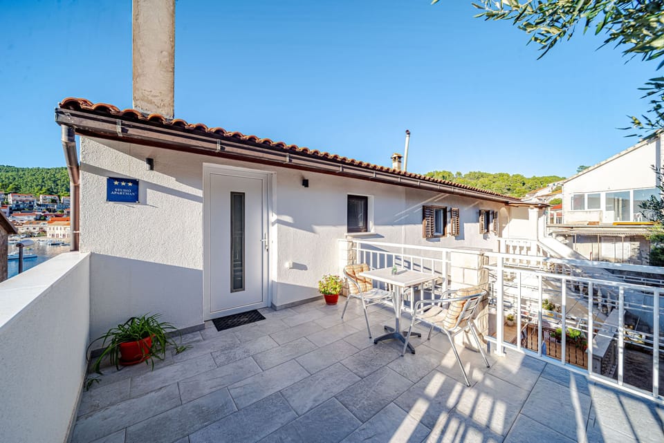Terrace 2