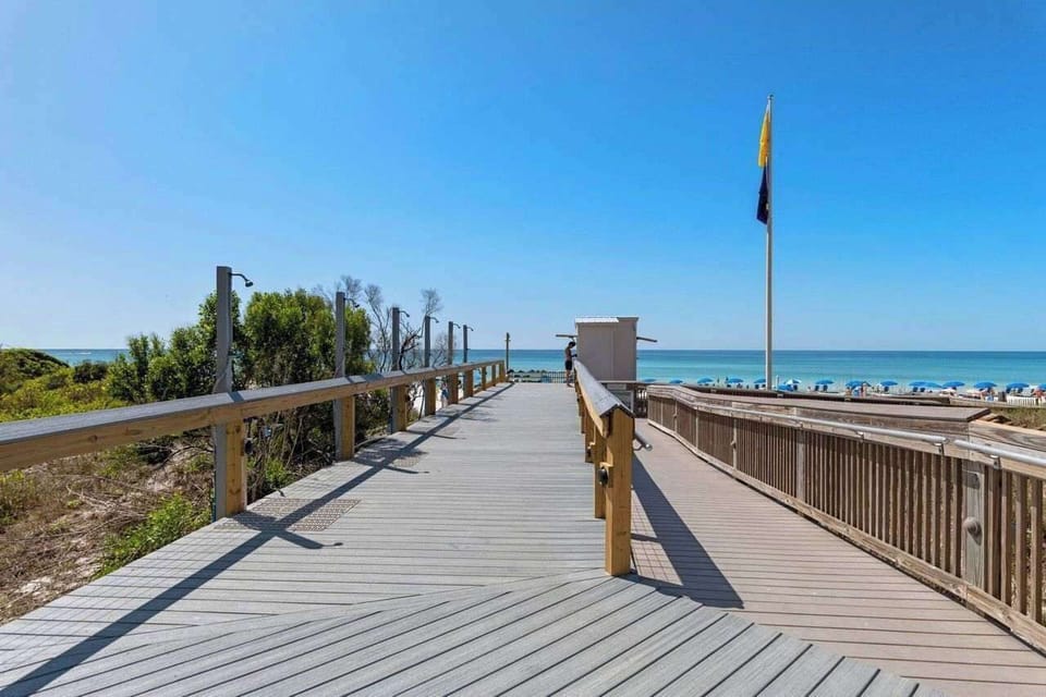 Tops'l Resort Beach Access 