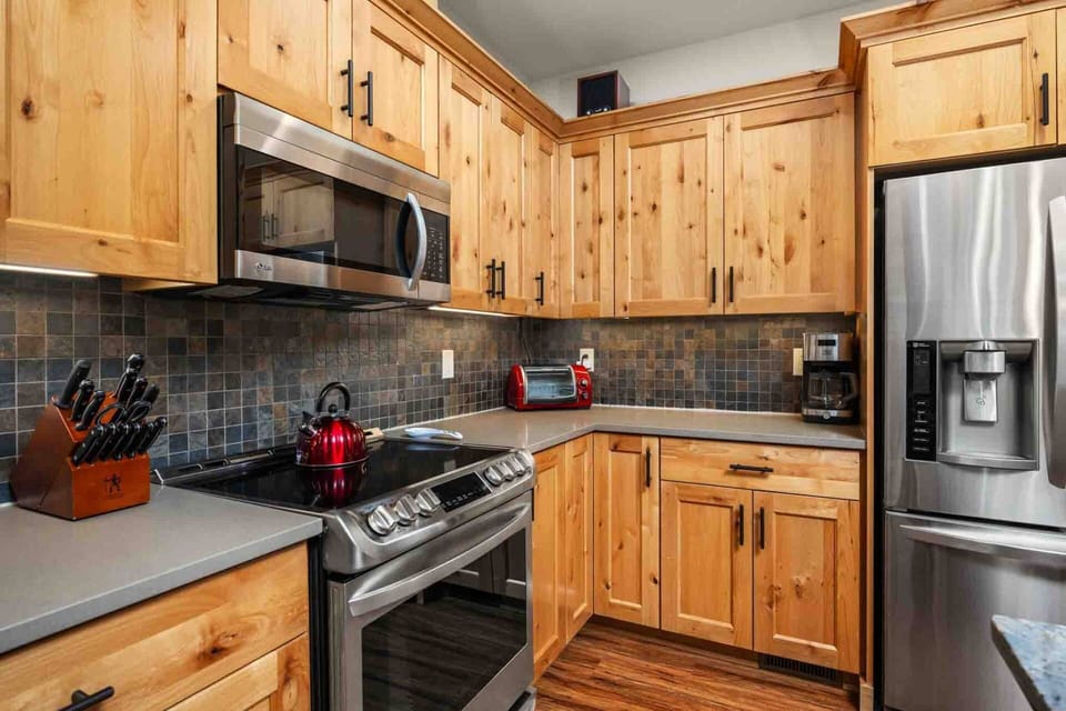 Our team is enthusiastic about ensuring our guests have great stays. Please reach out and we will happily provide local recommendations of all sorts!