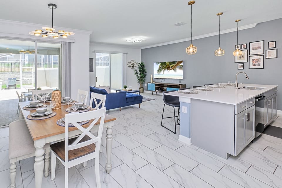 Indoor Dining Table Perfect For Family Gatherings