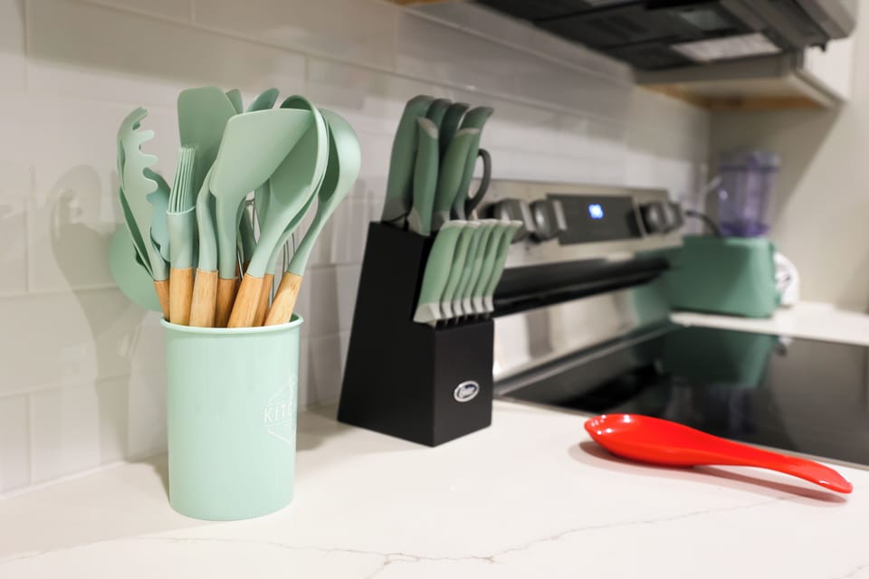 Cook with ease using our quality appliances and cookware.

