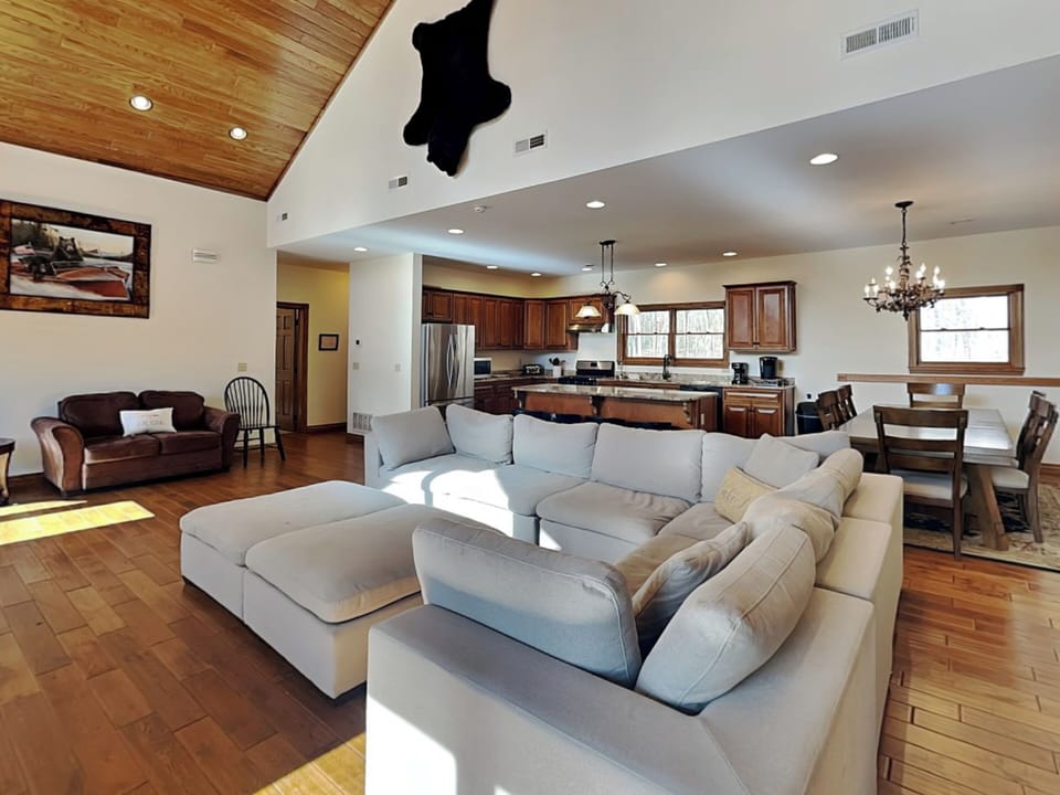 Living Room - TV, Fireplace, Deck Access