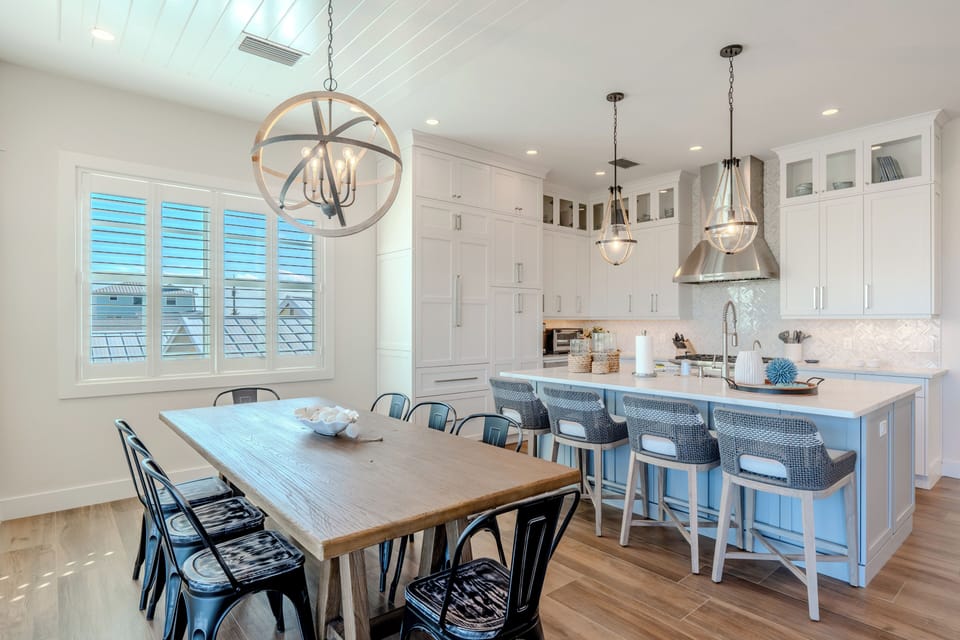 Lots of space for game night or a meal with everyone. (2nd Level)