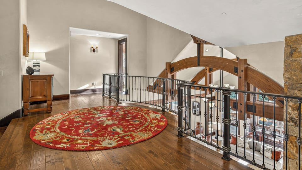 Upper Level Loft