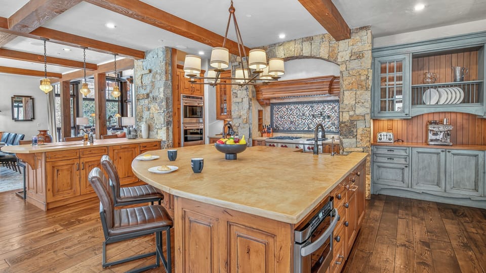 Kitchen, Main Level