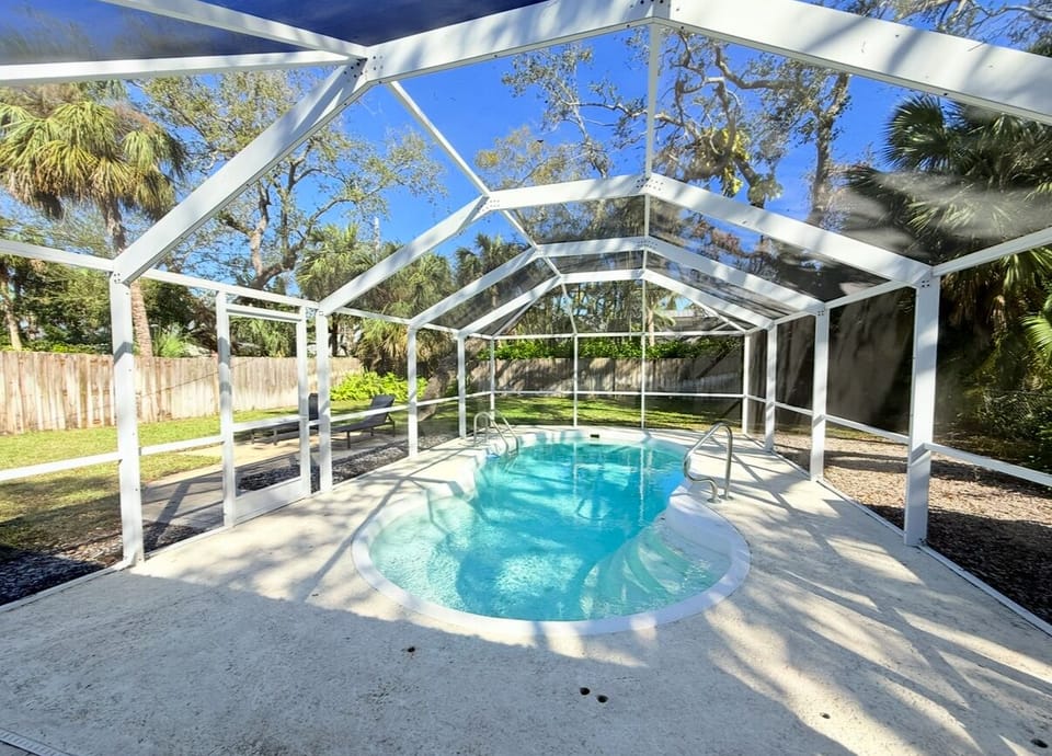 Pool and screen enclosure 
