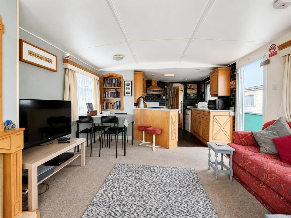 The open plan design is perfect for keeping in with the conversation whilst preparing dinner. Get the family together to plan your next Suffolk coastal adventure.