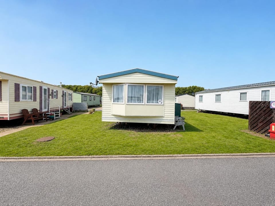 This 3 bed caravan is the perfect place to relax and unwind, North Denes offers the perfect place to relax.
