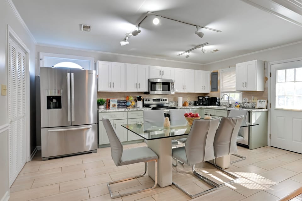 Kitchen | Toaster | Dishware & Flatware | Spices