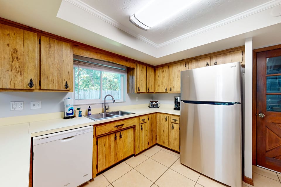 Fully equipped kitchen with everything you may need!