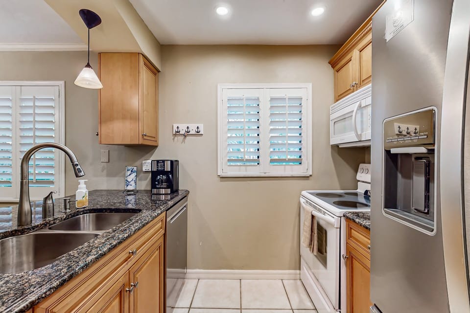 Spacious and open kitchen layout