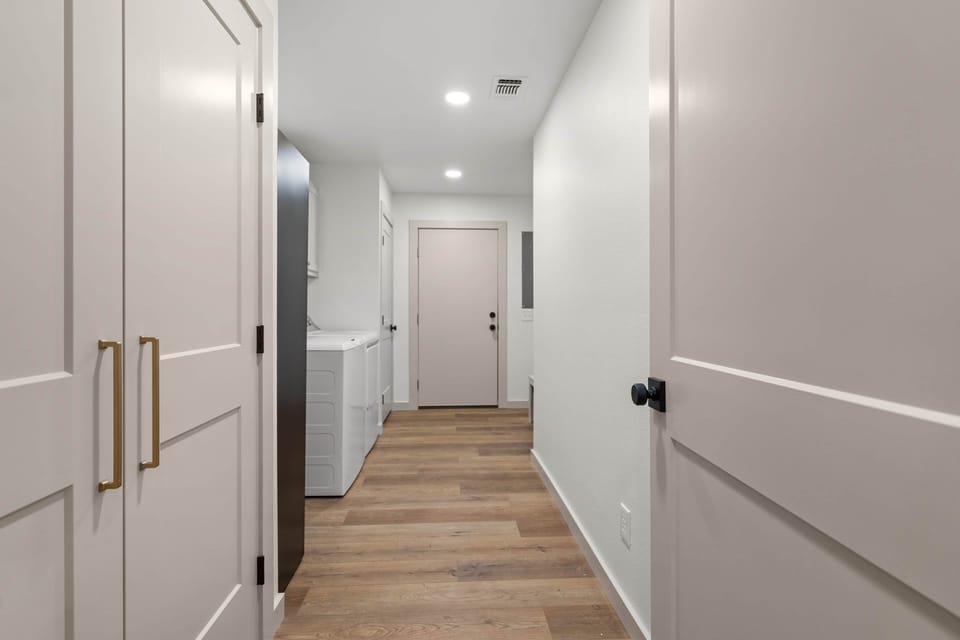 Pantry / Washroom